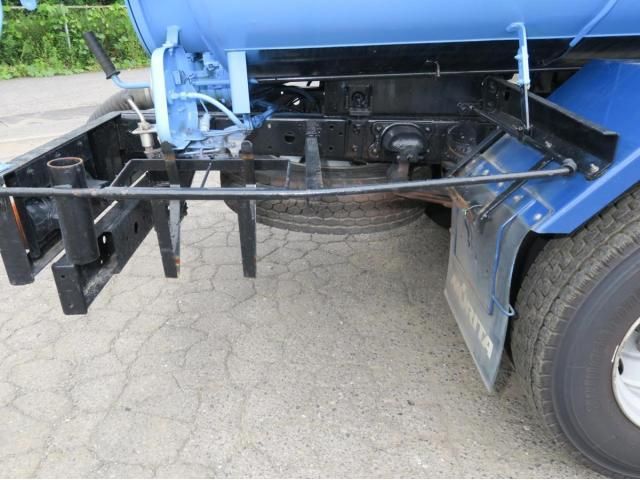 Hino DUTRO 2015-09 7864662-9