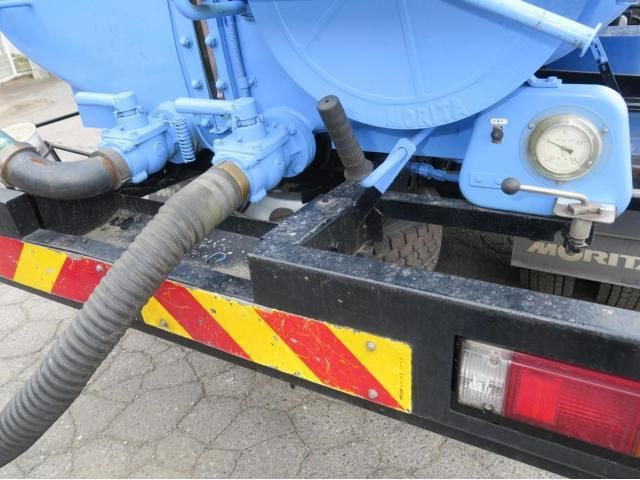 Hino DUTRO 2015-09 7864662-11
