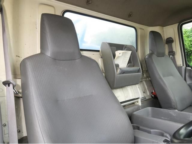 Hino DUTRO 2015-09 7864662-22