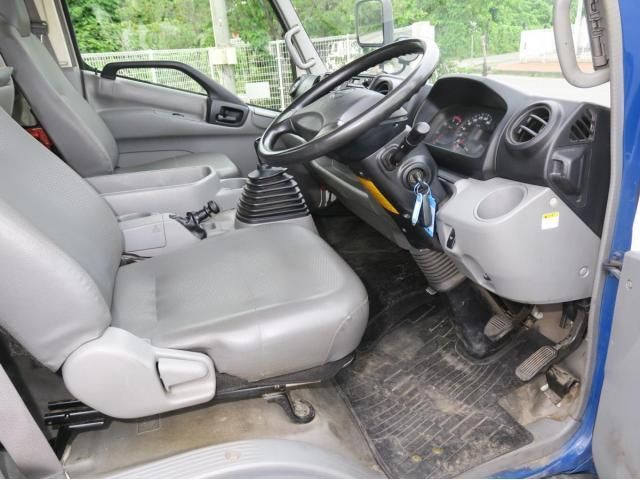 Hino DUTRO 2015-09 7864662-25