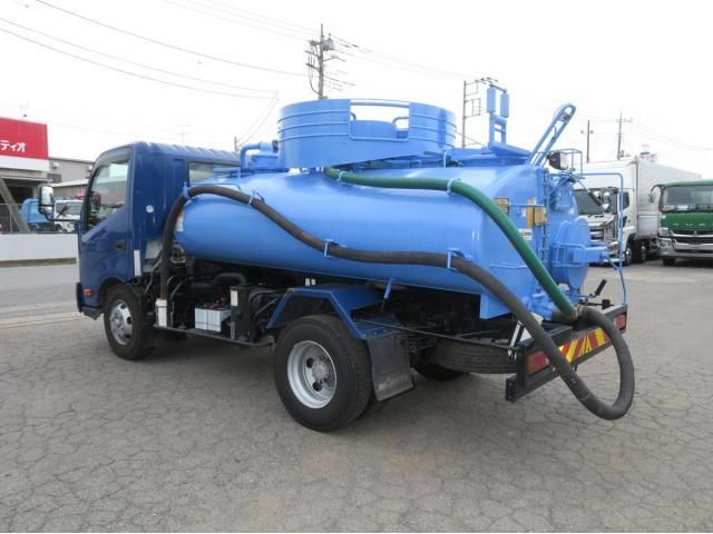 Hino DUTRO 2015-09 7864662-2