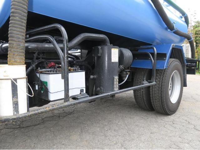 Hino DUTRO 2015-09 7864662-8