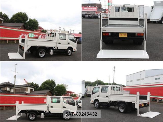 Hino DUTRO 2017-05 7876212-11