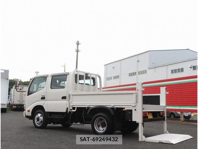 Hino DUTRO 2017-05 7876212-13