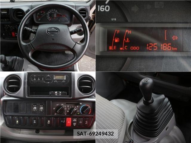 Hino DUTRO 2017-05 7876212-24