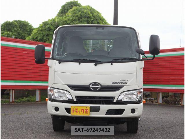 Hino DUTRO 2017-05 7876212-5