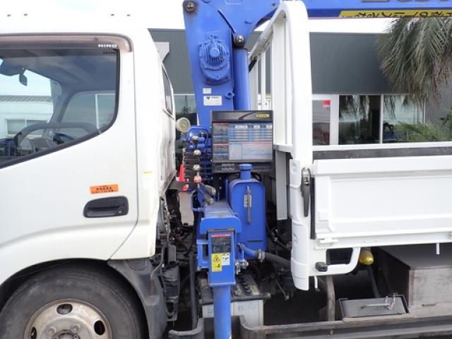 Hino DUTRO 2017-11 7864658-10
