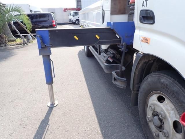 Hino DUTRO 2017-11 7864658-19