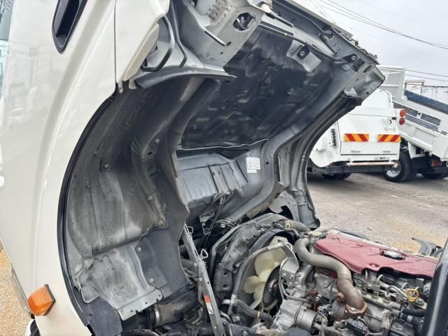 Hino DUTRO 2019-03 7864667-16
