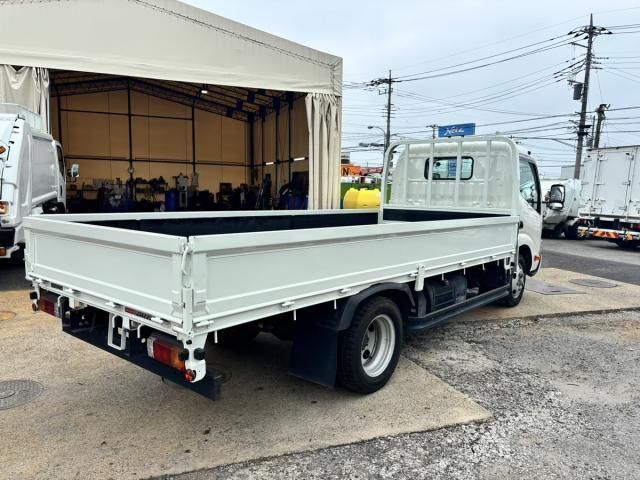 Hino DUTRO 2019-03 7864667-4