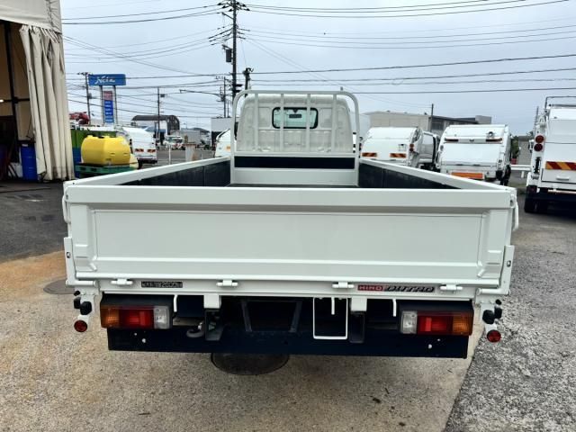 Hino DUTRO 2019-03 7864667-5