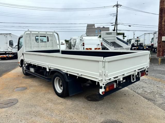 Hino DUTRO 2019-03 7864667-6