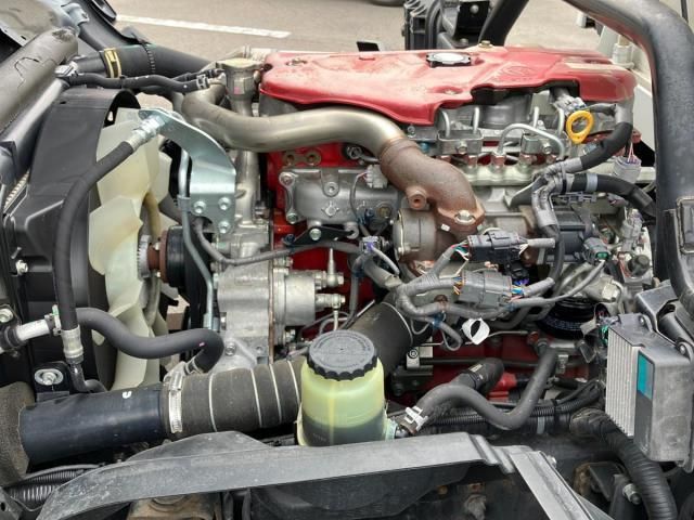 Hino DUTRO 2018-06 7864657-15