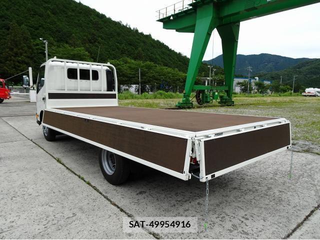 Hino DUTRO 2025-11 7902543-23