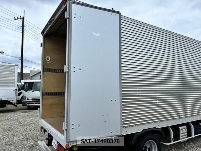 Hino DUTRO 2025-03 7902542-9