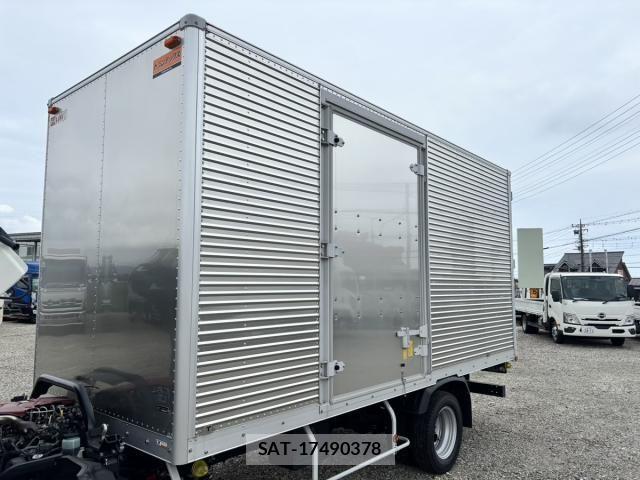 Hino DUTRO 2025-03 7902542-18