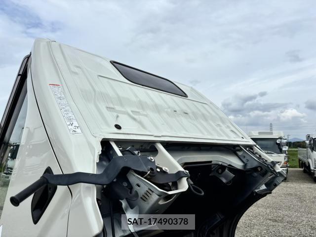 Hino DUTRO 2025-03 7902542-20