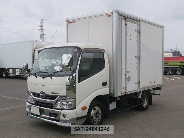 Hino DUTRO 2017-11 7902545-0
