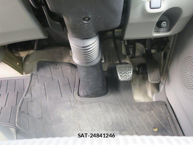 Hino DUTRO 2017-11 7902545-21