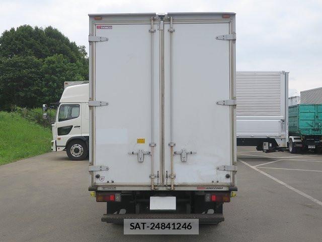 Hino DUTRO 2017-11 7902545-4