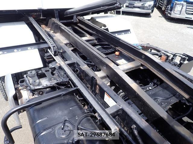 Hino DUTRO 2022-08 7902541-18