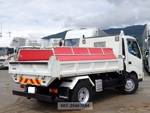 Hino DUTRO 2022-08 7902541-2