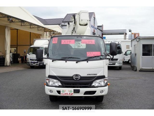 Hino DUTRO 2018-06 7961304-1