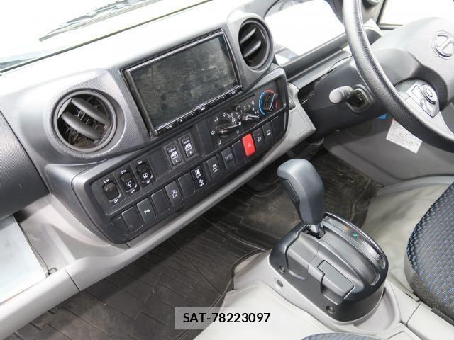 Hino DUTRO 2021-09 7961296-20