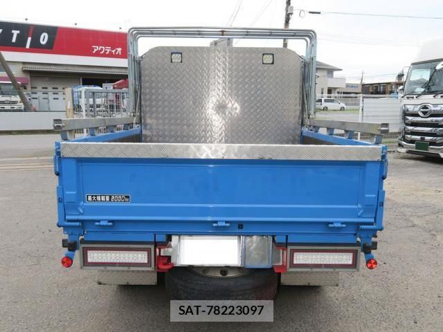 Hino DUTRO 2021-09 7961296-4