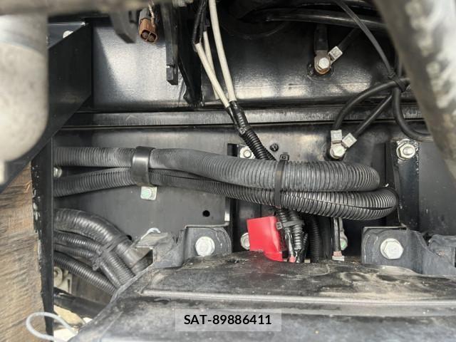 Hino DUTRO 2015-12 7961307-27