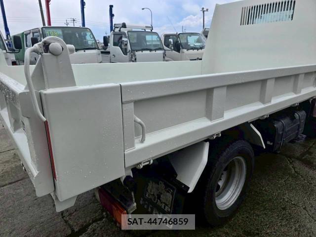 Hino DUTRO 2016-10 7961305-10