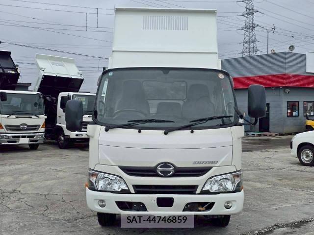 Hino DUTRO 2016-10 7961305-1