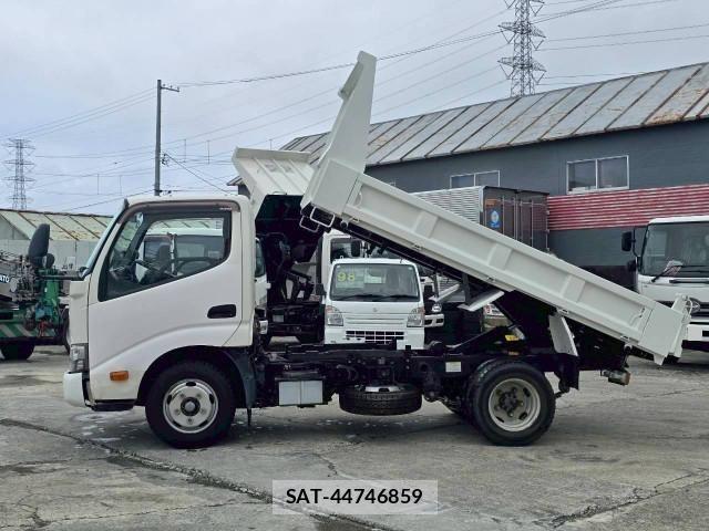 Hino DUTRO 2016-10 7961305-4