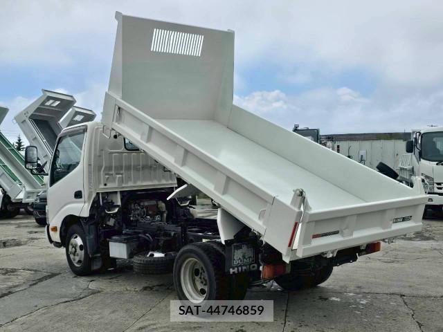 Hino DUTRO 2016-10 7961305-5