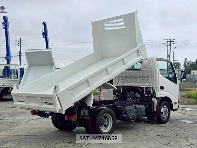 Hino DUTRO 2016-10 7961305-7
