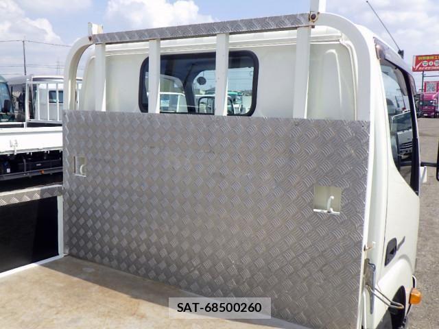 Hino DUTRO 2019-02 7961292-10