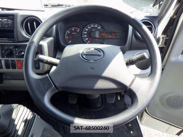 Hino DUTRO 2019-02 7961292-12