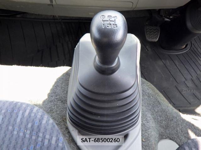 Hino DUTRO 2019-02 7961292-13