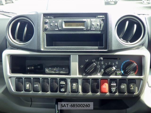 Hino DUTRO 2019-02 7961292-14