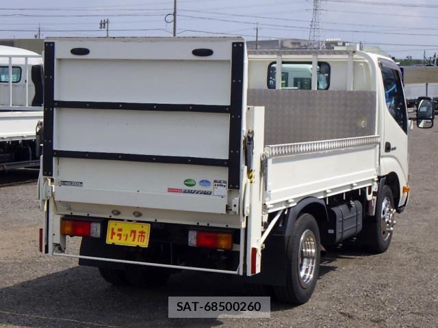 Hino DUTRO 2019-02 7961292-27