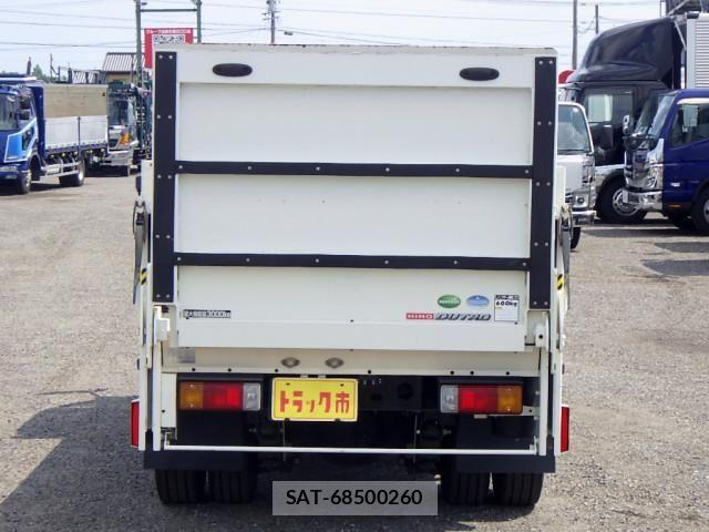 Hino DUTRO 2019-02 7961292-5