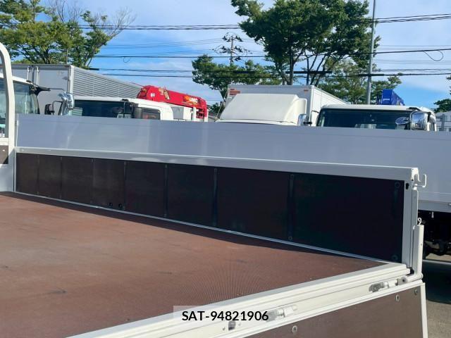 Hino DUTRO 2023-07 7961267-14