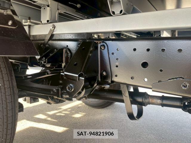 Hino DUTRO 2023-07 7961267-24