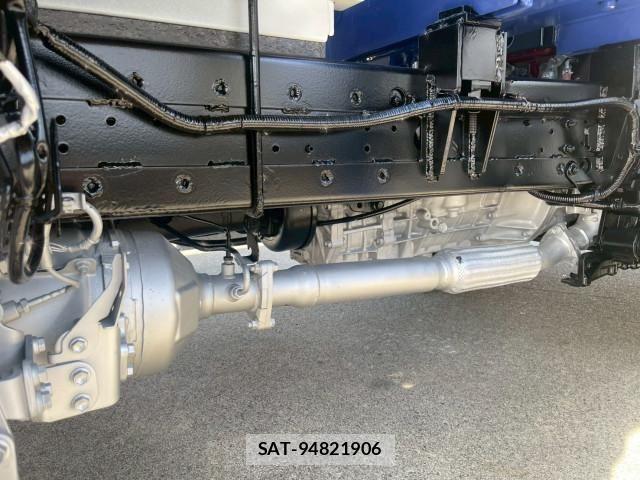 Hino DUTRO 2023-07 7961267-25