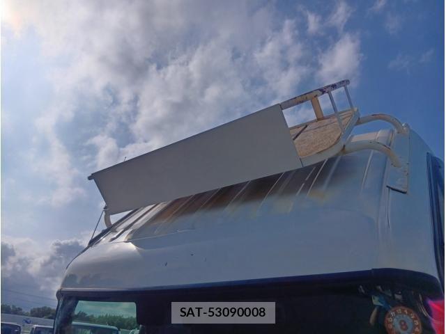 Hino DUTRO 2022-05 7961295-13