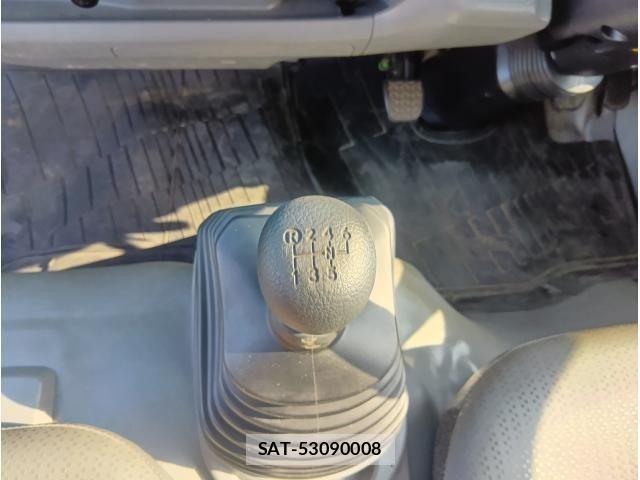 Hino DUTRO 2022-05 7961295-22