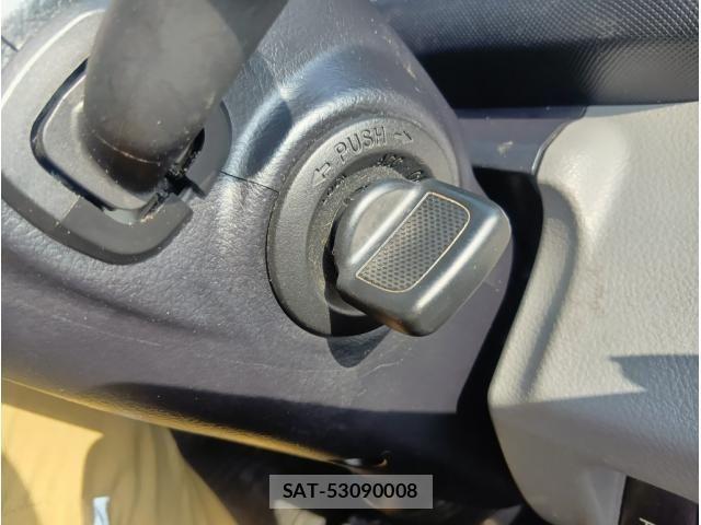 Hino DUTRO 2022-05 7961295-24
