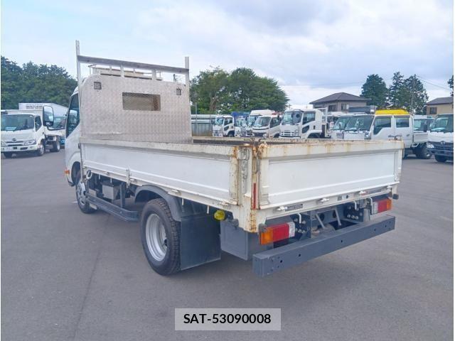 Hino DUTRO 2022-05 7961295-3