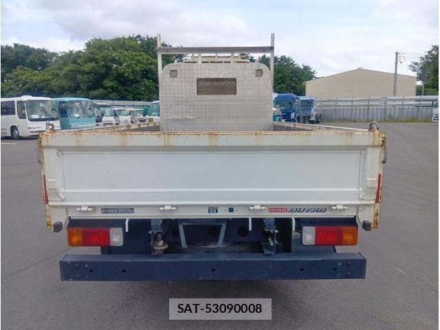 Hino DUTRO 2022-05 7961295-4