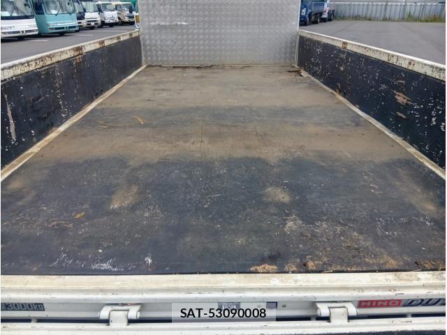 Hino DUTRO 2022-05 7961295-6